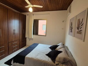 3 quartos, ferros/tábuas de passar roupa, Wi-Fi de cortesia