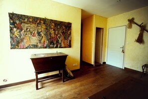 Habitación Deluxe doble, baño privado, vistas al río | Wifi gratis