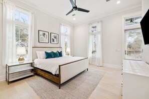 5 bedrooms, iron/ironing board, free WiFi, bed sheets