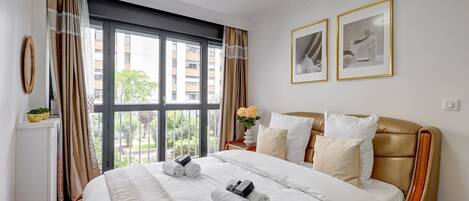 3 chambres, fer et planche à repasser, lit parapluie, Wi-Fi