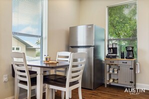Dining - Lakeway - Cedar St #B (Austin)