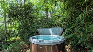 House, Multiple Beds, Hot Tub, Mountain View (Altitudes Attitude) | Outdoor spa tub - Altitudes Attitude (Blowing Rock)
