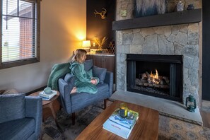 Ferienhaus, Mehrere Betten, Terrasse, Bergblick (Vineyard Vista at Eagles Nest) | Wohnbereich