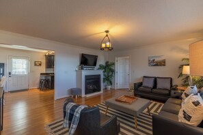 House, Multiple Beds, Patio, Mountain View (Seven Devils Sunrise) | Living area | Fireplace - Seven Devils Sunrise (Banner Elk)