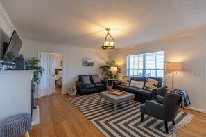 House, Multiple Beds, Patio, Mountain View (Seven Devils Sunrise) | Living area - Seven Devils Sunrise (Banner Elk)