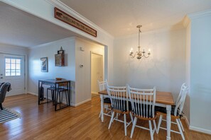 House, Multiple Beds, Patio, Mountain View (Seven Devils Sunrise) | Interior - Seven Devils Sunrise (Banner Elk)