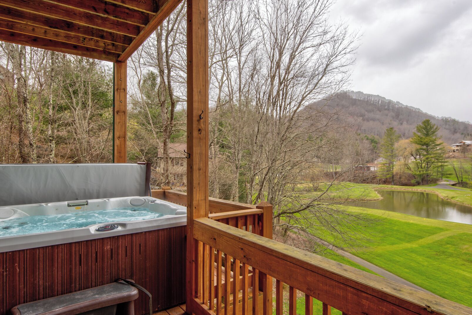 Cabin, Multiple Beds, Hot Tub, Mountain View (A Happy Roost) | Private spa tub