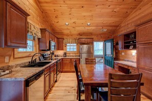 Cabin, Multiple Beds, Hot Tub, Mountain View (A Happy Roost) | Private kitchen | Coffee/tea maker - A Happy Roost (Vilas)
