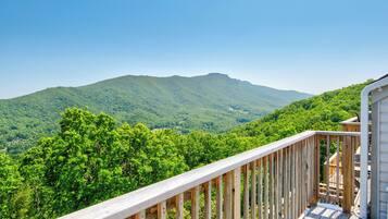 Condo, Multiple Beds, Patio, Mountain View (Top Of Seven) | Property grounds