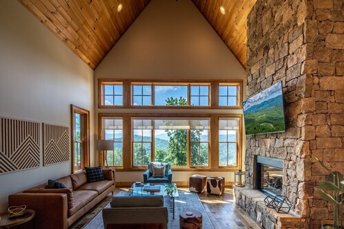 Mountain Vistas at Eagles Nest