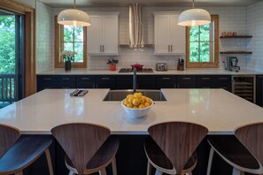 獨棟房屋, 多張床, 熱水浴缸, 山景 (Mountain Vistas at Eagles Nest) | 私人廚房 | 咖啡機/沖茶器