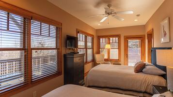 Condo, Multiple Beds, Hot Tub, Mountain View (B Rock Ridge at Echota) | 4 bedrooms, individually decorated, individually furnished