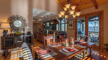 Condo, Berbilang Katil, Hot Tub, Mountain View (B Rock Ridge at Echota) | Tempat makan