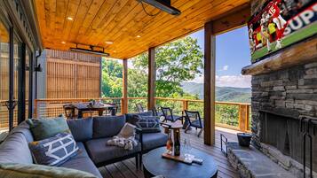 House, Berbilang Katil, Hot Tub, Mountain View (The Overlook at Blue Ridge Mountain) | Bahagian dalam