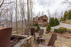 Property grounds - Homestead Lodge at Eagles Nest (Banner Elk)