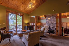 House, Multiple Beds, Hot Tub, Mountain View (Homestead Lodge at Eagles Nest ) | Interior