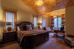 House, Multiple Beds, Hot Tub, Mountain View (Homestead Lodge at Eagles Nest ) | 6 bedrooms, individually decorated, individually furnished, bed sheets