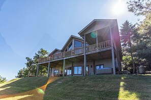 บริเวณภายนอก