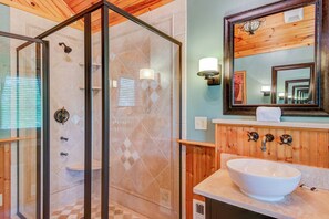 House, Multiple Beds, Patio, Mountain View (Sunrise with Grandfather) | Bathroom | Designer toiletries, towels, toilet paper - Sunrise with Grandfather (Banner Elk)