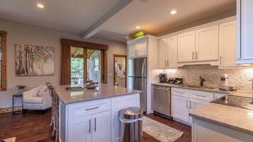 House, Multiple Beds, Hot Tub, Mountain View (Reel Relaxing at Eagles Nest) | Private kitchen | Coffee/tea maker