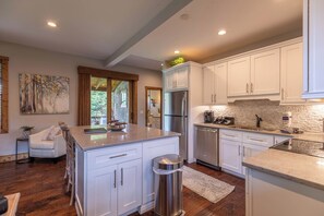 House, Multiple Beds, Hot Tub, Mountain View (Reel Relaxing at Eagles Nest) | Private kitchen | Coffee/tea maker - Reel Relaxing at Eagles Nest (Banner Elk)