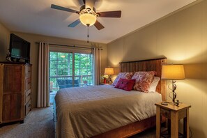 Hus, flere senger, spabadekar, fjellutsikt (Fern Leaf Lodge) | 5 soverom, individuelt dekorert, individuelt innredet og sengetøy