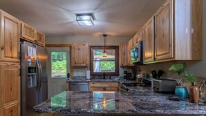 Private kitchen - Fern Leaf Lodge (Banner Elk)