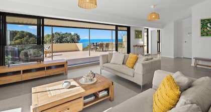 Coastal Chill - Oceanview Rooftop Getaway