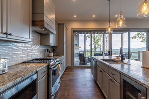 House, Multiple Beds, Hot Tub, Mountain View (Views of Fortune at Blue Ridge ) | Private kitchen - Views of Fortune at Blue Ridge Mountain Club (Deep Gap)