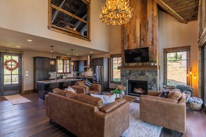 House, Multiple Beds, Patio, Mountain View (Gretta's Getaway at Eagles Nest) | Interior - Gretta's Getaway at Eagles Nest (Banner Elk)
