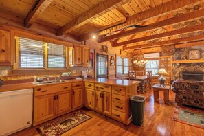 Cabin, Multiple Beds, Hot Tub, Mountain View (Altitude Adjustment) | Interior - Altitude Adjustment (Banner Elk)
