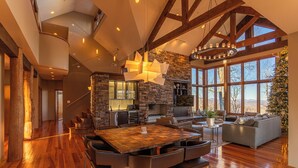 House, Multiple Beds, Hot Tub, Mountain View (Horizons Edge) | Interior - Horizons Edge (Boone)