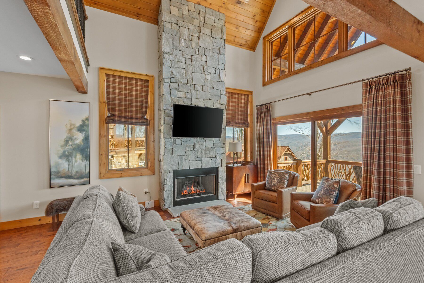 Cabin, Multiple Beds, Patio, Mountain View (Grin'Inn Bear It at Eagles Nest) | Living area | Fireplace