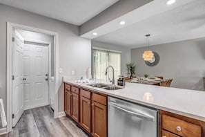 Interior - Brooklyn Bungalow - Close to Hospitals, Five Points and Downtown (Jacksonville)