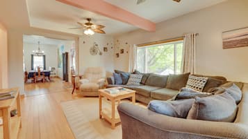 House (3 Bedrooms) | Front of property
