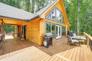 Interior - Mountain-view Fleetwood Retreat w/ Deck & Grill (Fleetwood)