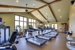 House (2 Bedrooms) | Interior - Lakefront Innsbrook Chalet: Hot Tub + Fire Pit! (Wright City)