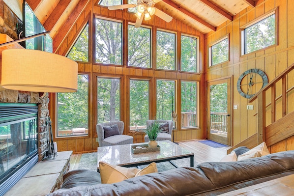 House (2 Bedrooms) | Interior