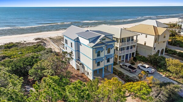 Exterior - Bluebell: Exclusive Plantation Location, Beachfront, Priv. Pool, Pet Friendly! (St. George Island)