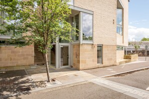 Exterior detail - Westburn Lane Apartments (No 2) (St Andrews)