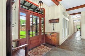 Interior - River Nest I Blanco River Access! Families (Wimberley)