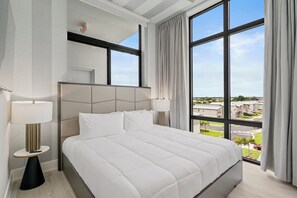 3 bedrooms, iron/ironing board, free WiFi, bed sheets - Luxe Top Floor Oceanview Condo | Beach & Pool (Melbourne Beach)