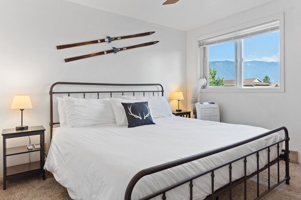 2 chambres, fer et planche à repasser, lit parapluie, Wi-Fi