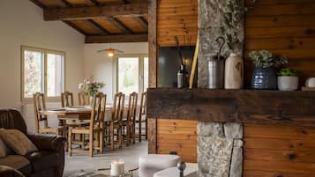 TV connectée, cheminée