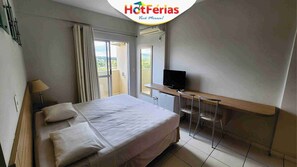 Deluxe Apartment, Balcony, City View | 1 bedroom, free WiFi - Golden Dolphin Express - HotFérias (Caldas Novas)