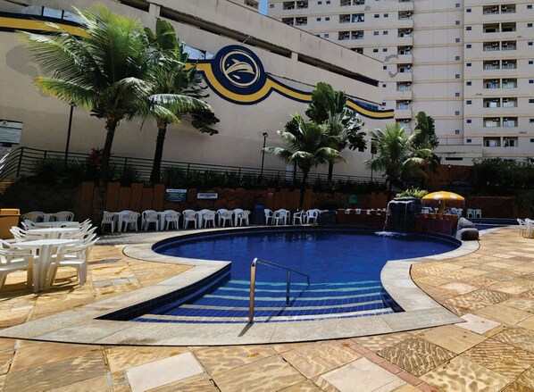 8 indoor pools, pool loungers, lifeguards on site - Golden Dolphin Express - HotFérias (Caldas Novas)