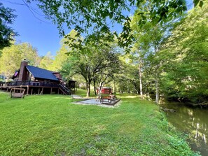 Cabin, 3 Bedrooms | Property grounds - Pure & Simple 3 Bedroom Cabin by RedAwning (Sevierville)