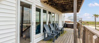 Dreamcatcher - 2814 Bienville 4 Bedroom Home by RedAwning