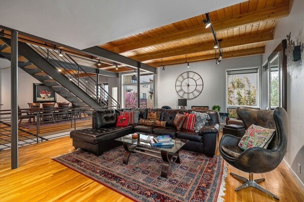 Townhome, 4 Bedrooms | Living area