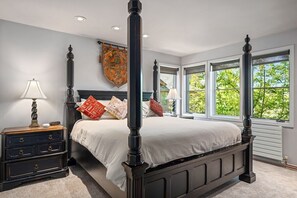 Townhouse, 4 soverom | 4 soverom, skrivebord for bærbar PC og wi-fi (inkludert)